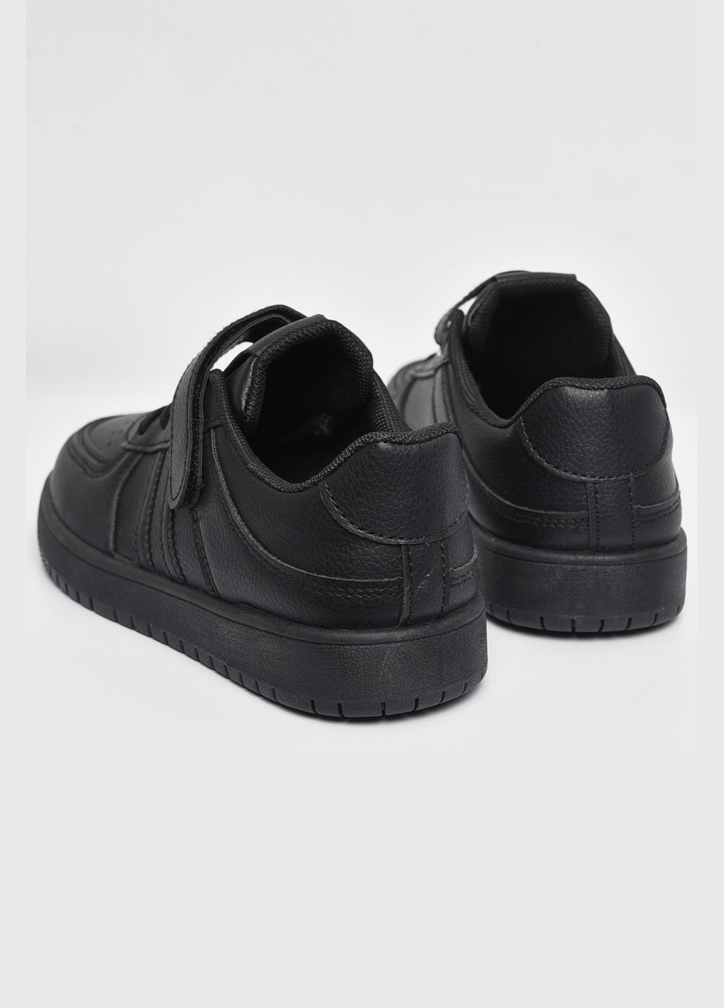 Чорні осінні кросівки дитячі чорного кольору на ліпучках Let's Shop