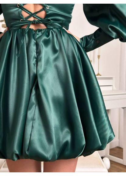 Зеленое корсетное платье с пышной юбкой, атлас, р. (ст. 027gb) No Brand