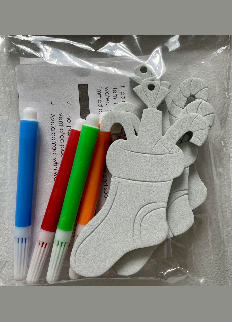 Прикраси для розфарбовування "Панчоха", комплект 3 шт, 10 см та фломастери 4 шт Chomik (329407538)