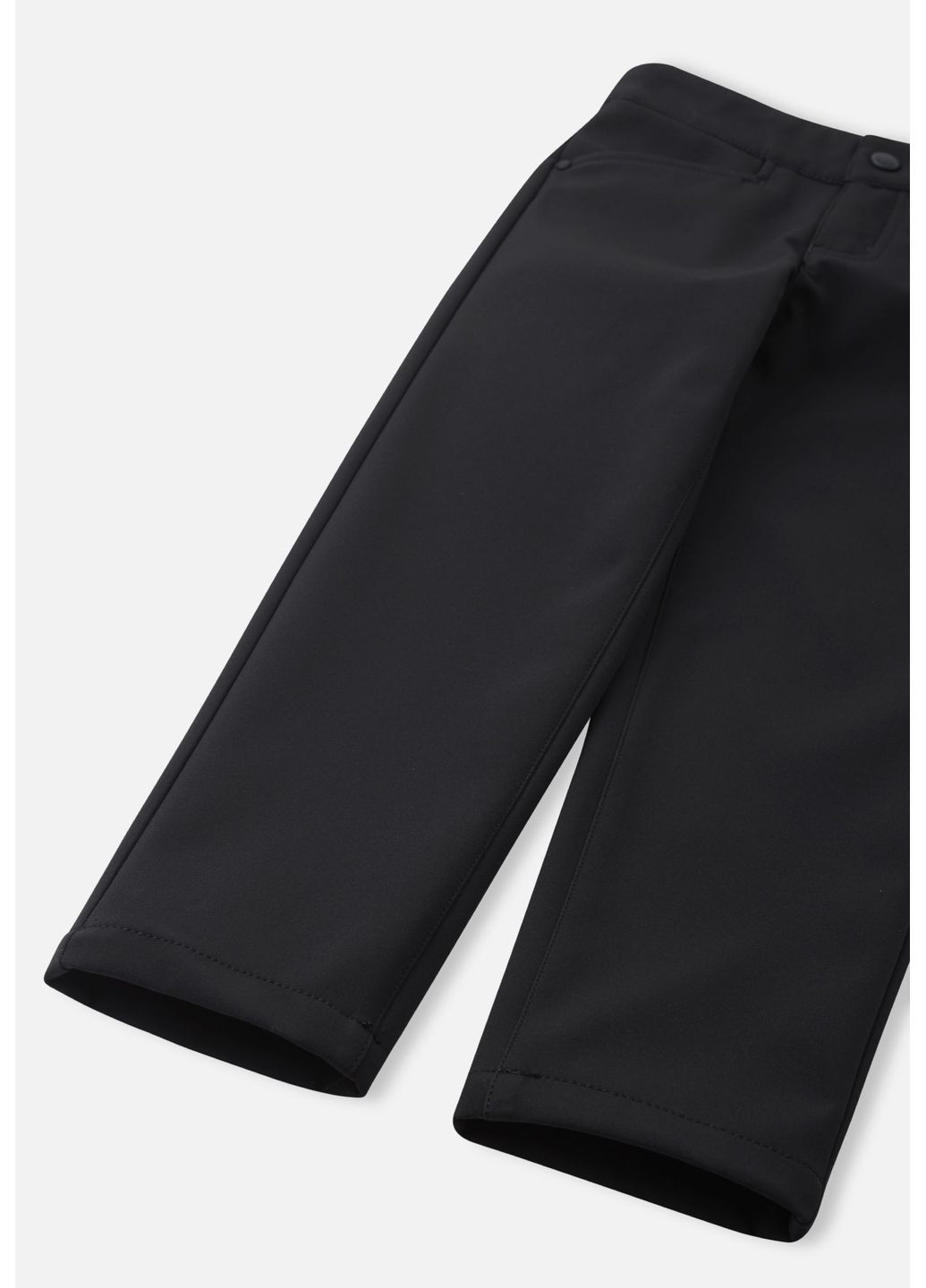 Черные демисезонные брюки Reima