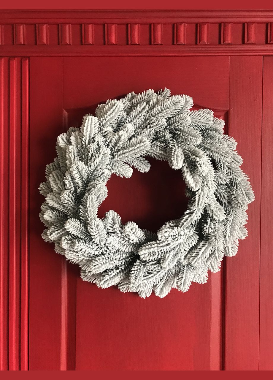 Венок хвойный рождественский Lux литой d-60 см заснеженный HVOYA (328606386)