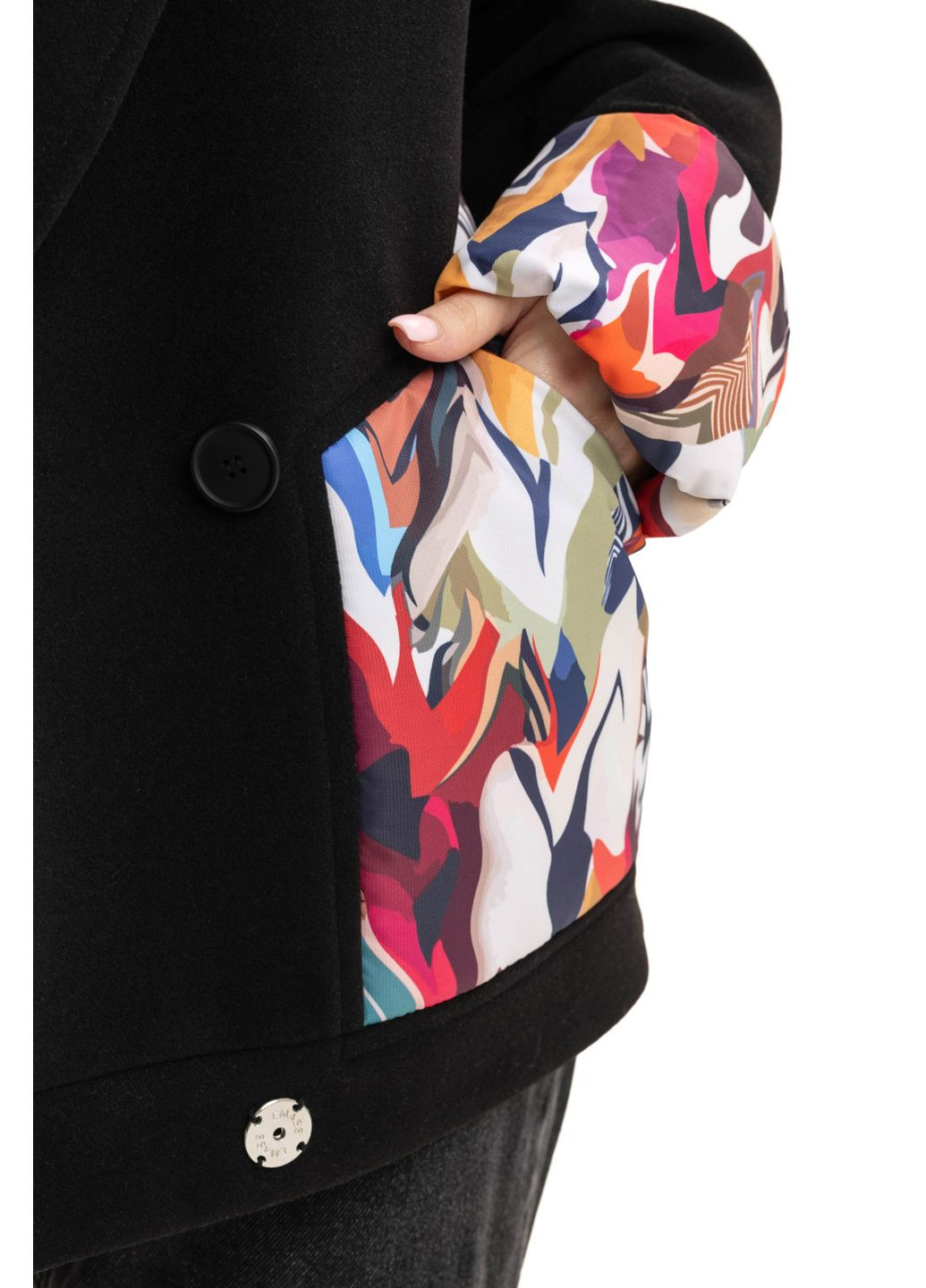 Чорне демісезонне Коротке кашемірове пальто з принтом «Леоні» чорний-Хвиля Emass