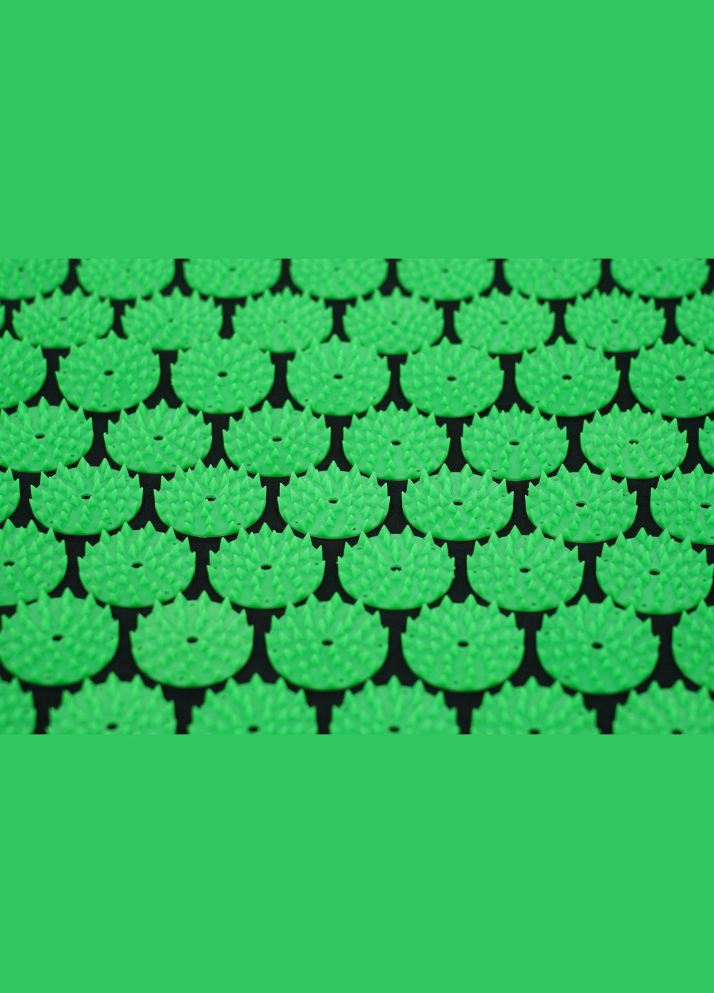 Килимок акупунктурний з валиком Classic Mat Аплікатор Кузнєцова XR0110 Black/Green Cornix xr-0110 (275654245)