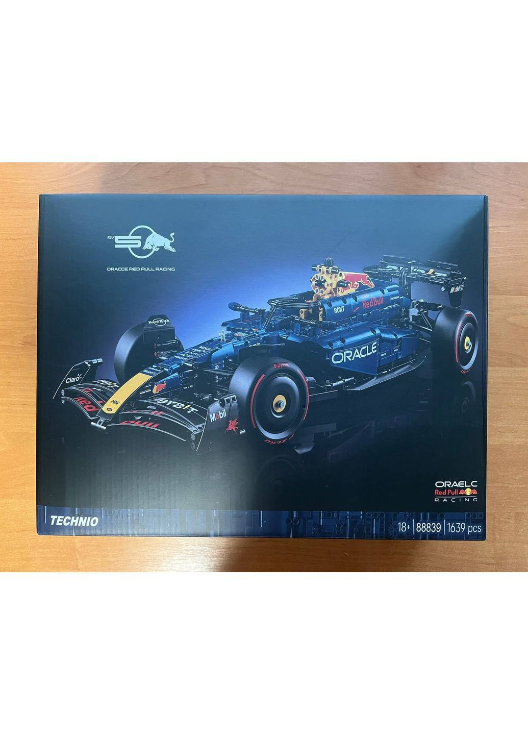 Конструктор F1 Oracle Red Bull Racing RB20 | Масштаб 1:8 | 1639 деталей CaDa Конструктор F1 Oracle Red Bull Racing RB20 | В Коробці | 1:8 (369474577)
