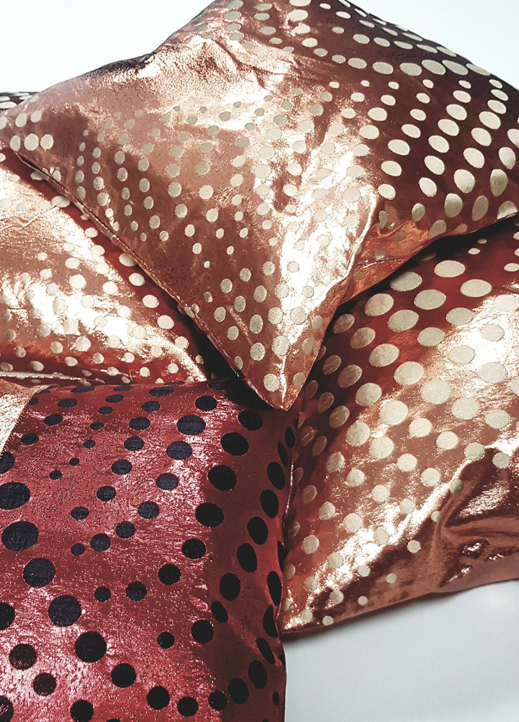 Комплект декоративних подушок Абстракція кружечки 40х40см 1шт 30х30см 1шт 40х34см 1шт 30х28см 1шт теракот (п_0689) Firanka Abstract (315319283)