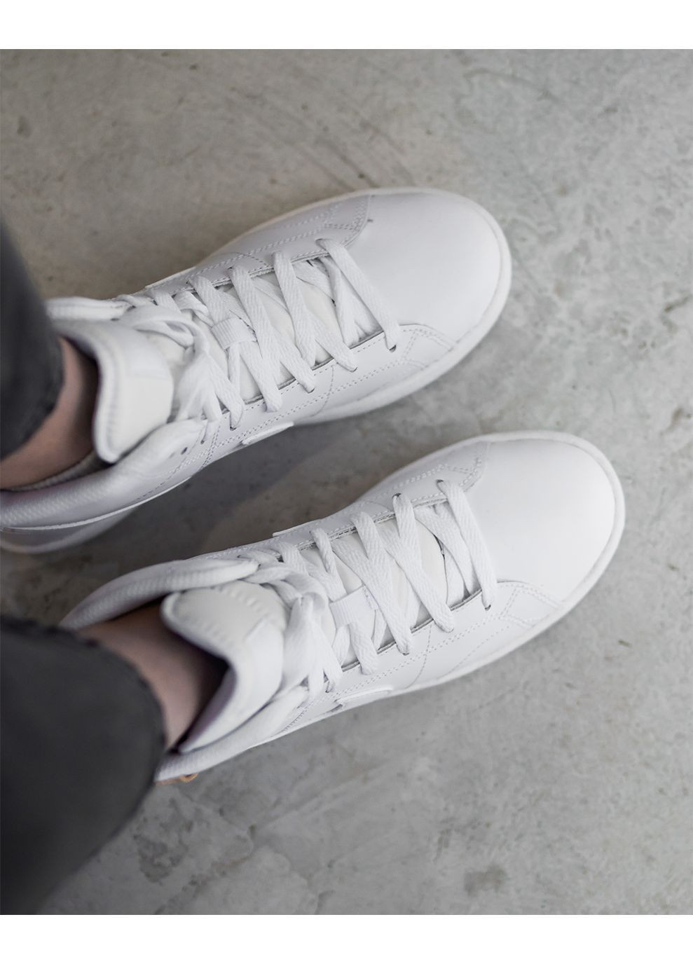 Женские Кроссовки COURT ROYALE 2 MID Белый Nike белые демисезоны (333955595)