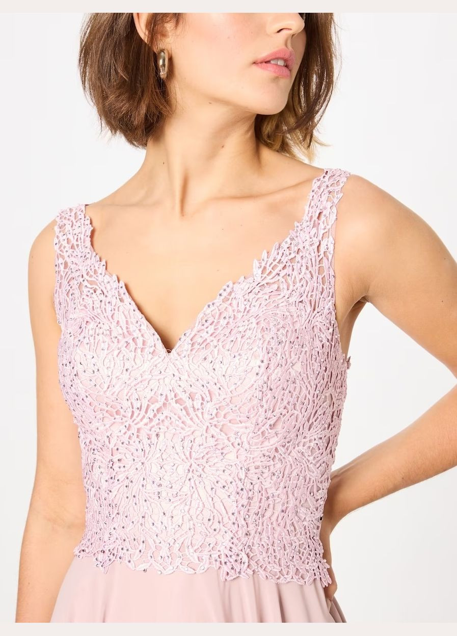 Розовое платье Mascara