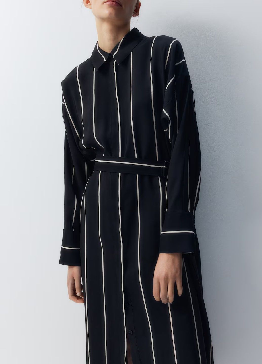 Чорна ділова сукня H&M в смужку