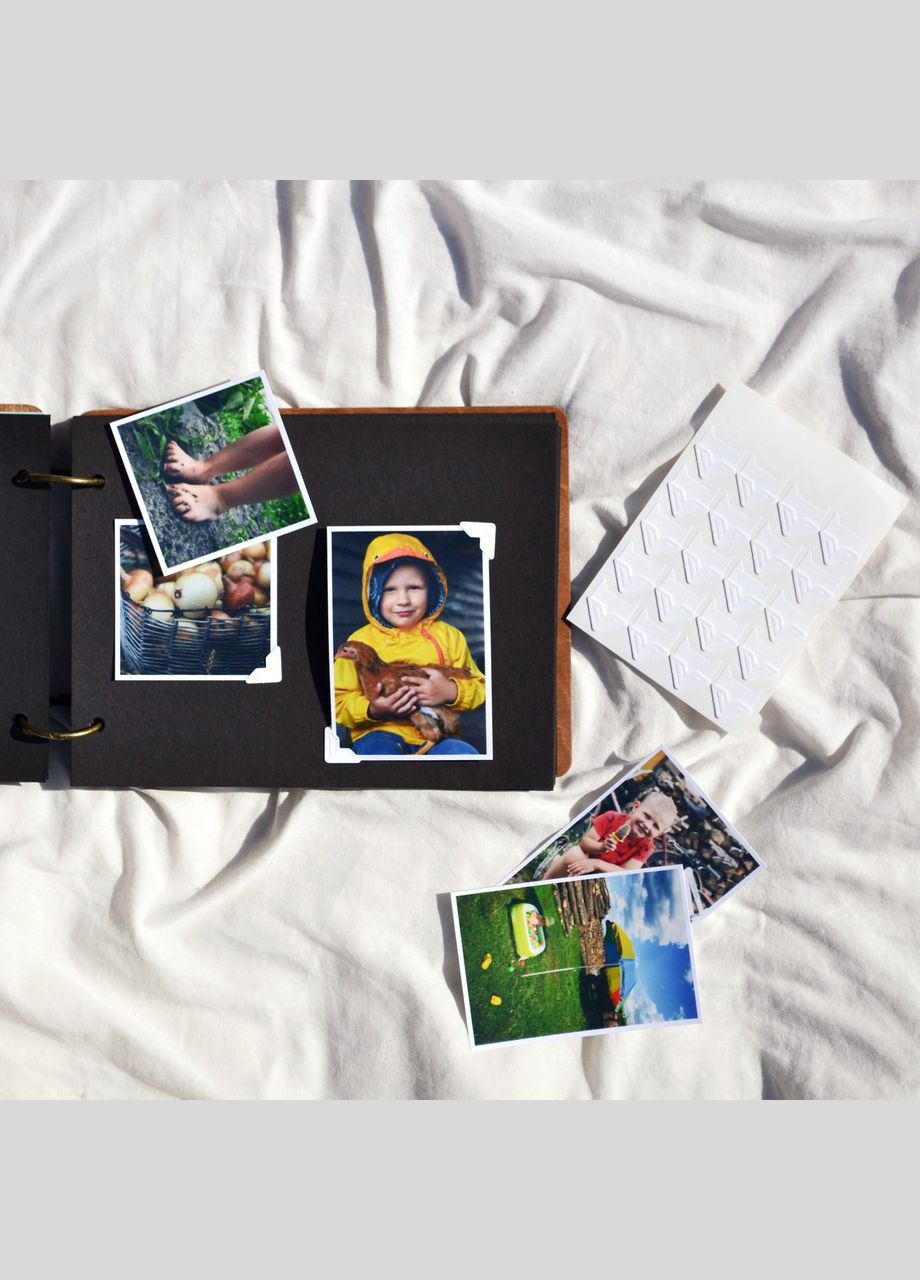 Крафтбук "FAMILY" с темной деревянной обложкой и бежевыми страницами Your Magnets (336954902)