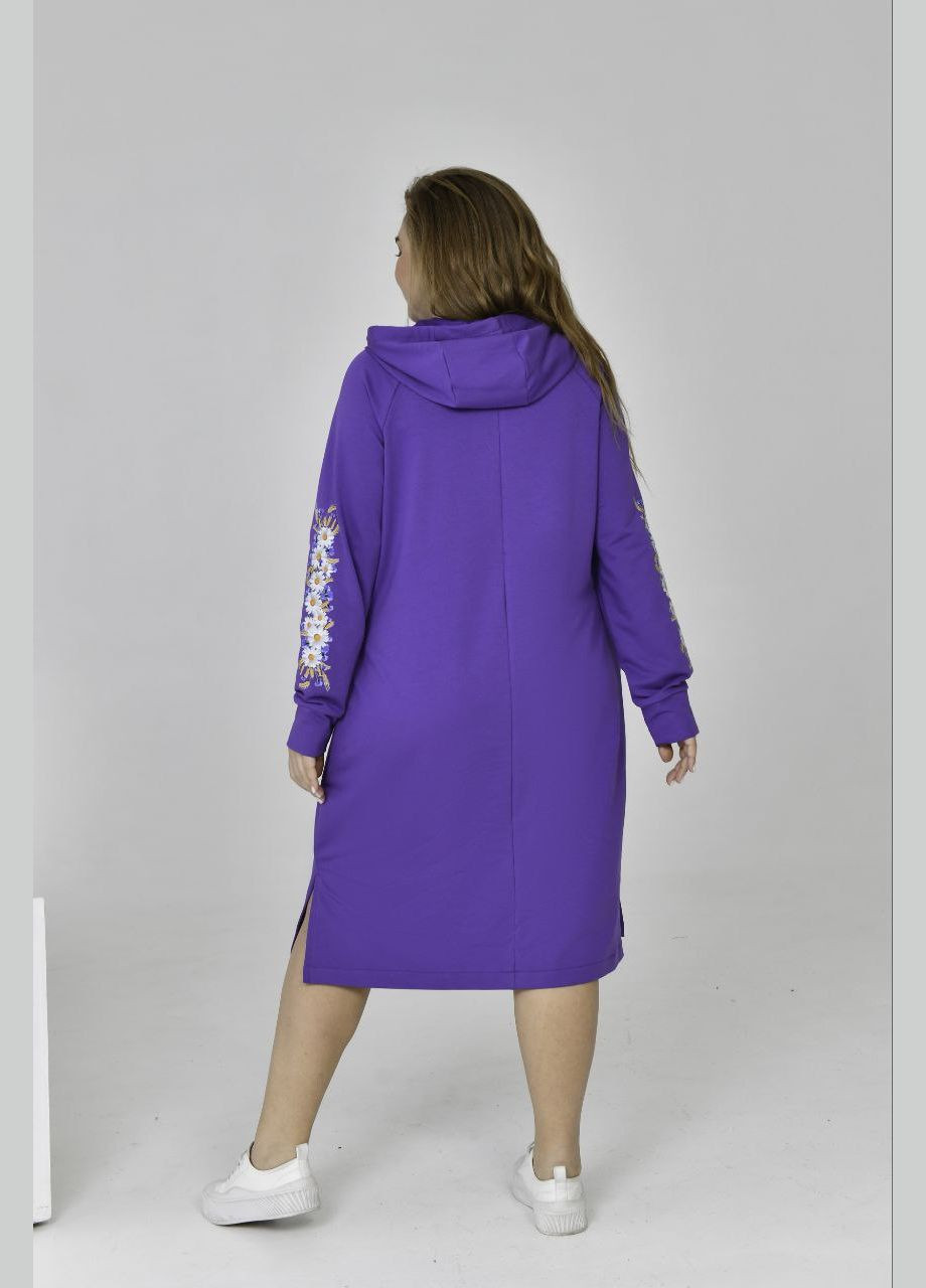 Фиолетовое женское платье спорт с капюшоном цвет фиолетовый р.52 454333 New Trend