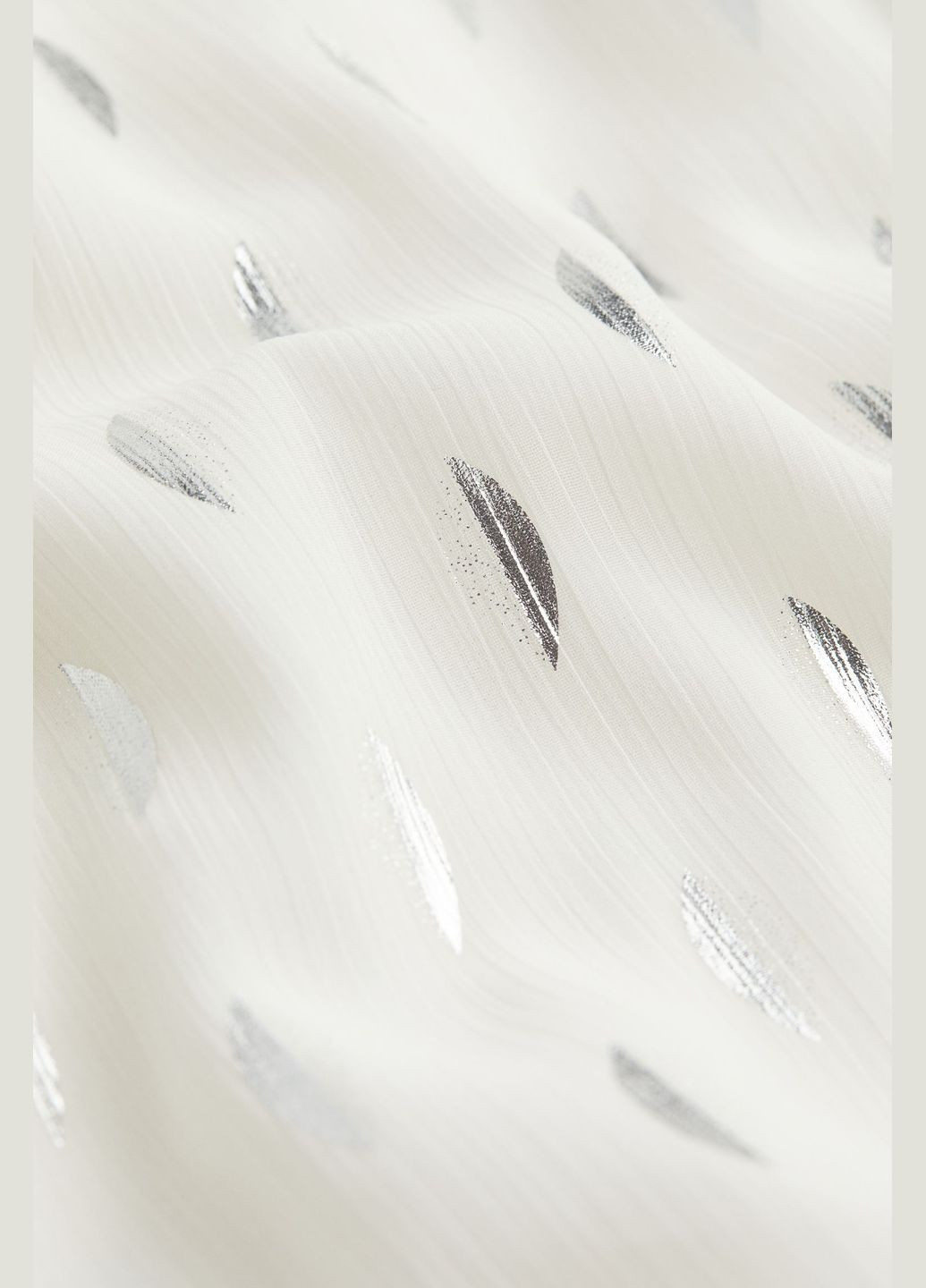 Белое повседневный платье H&M с абстрактным узором