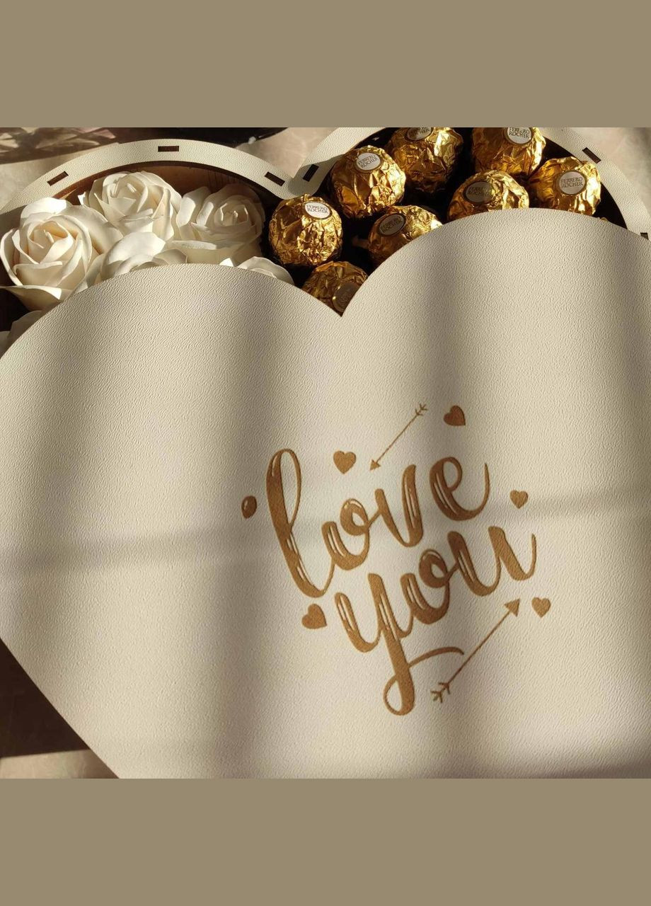 Подарочный бокс из конфет Ferrero и роз для девушки No Brand (315888859)