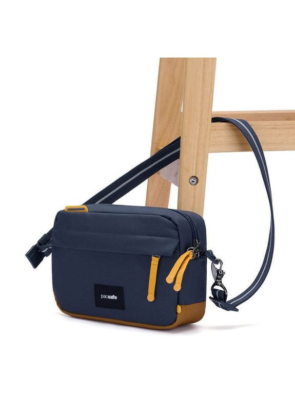 Женская сумка антивор GO Сrossbody 6 ст. защиты 2.5 л темно (35105660) Pacsafe (335405243)