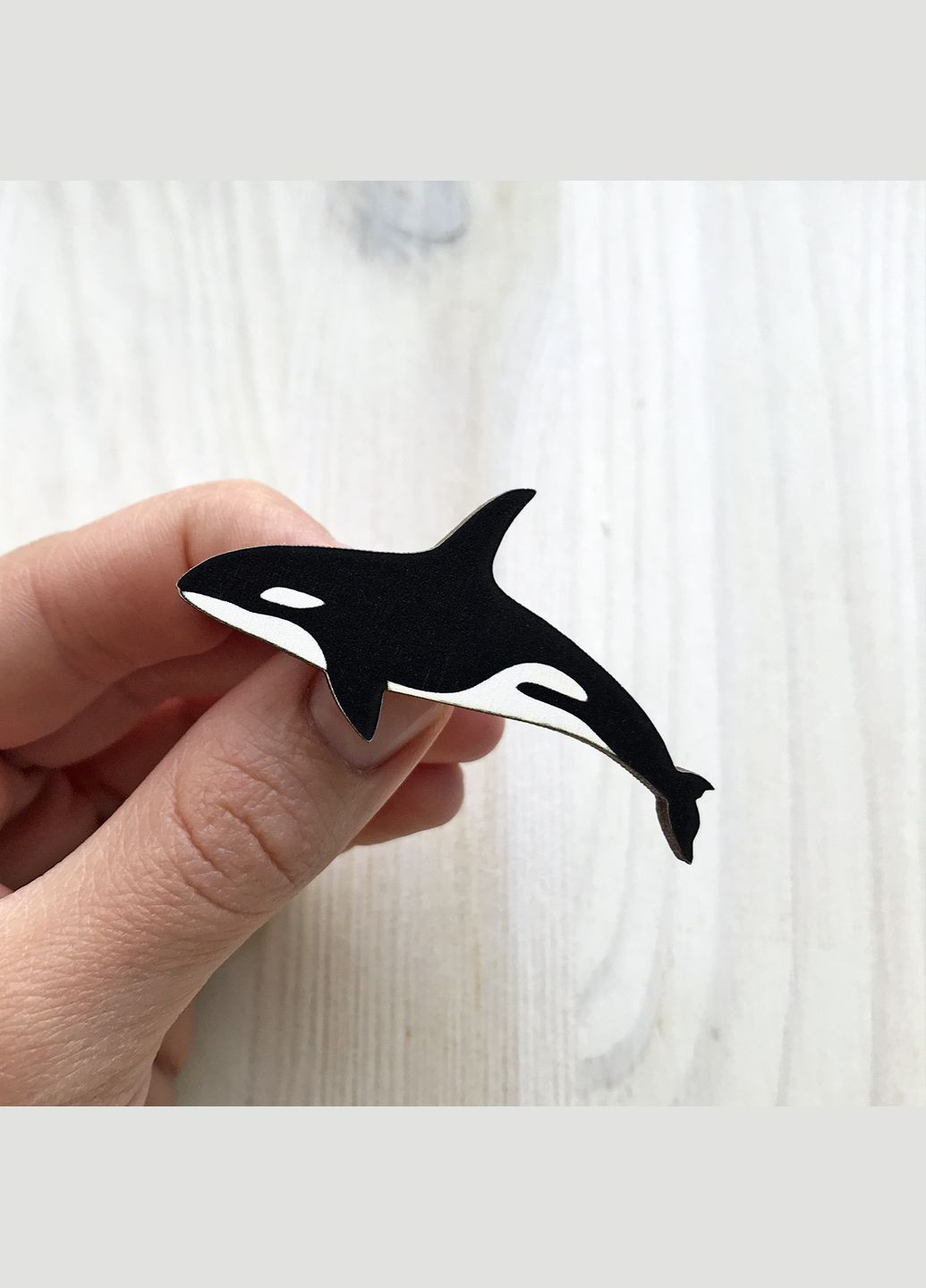 Значок з дерева "Косатка" Cozy-Up (291162180)