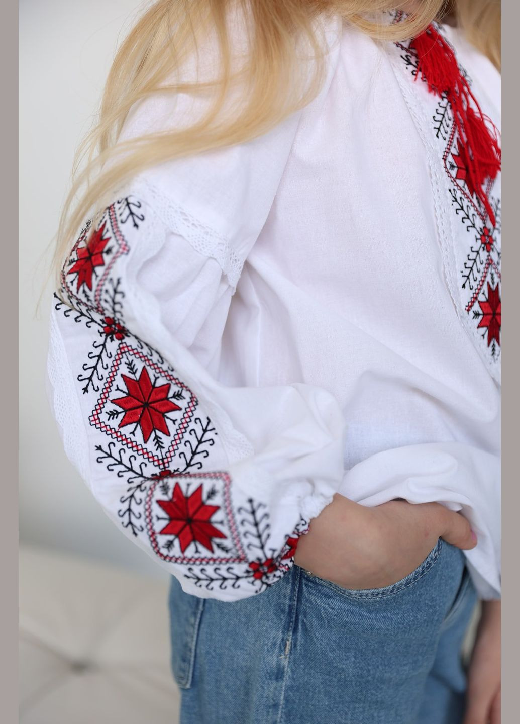 Белая вышиванка для девочки Piccolo узор геометрический (297060420)