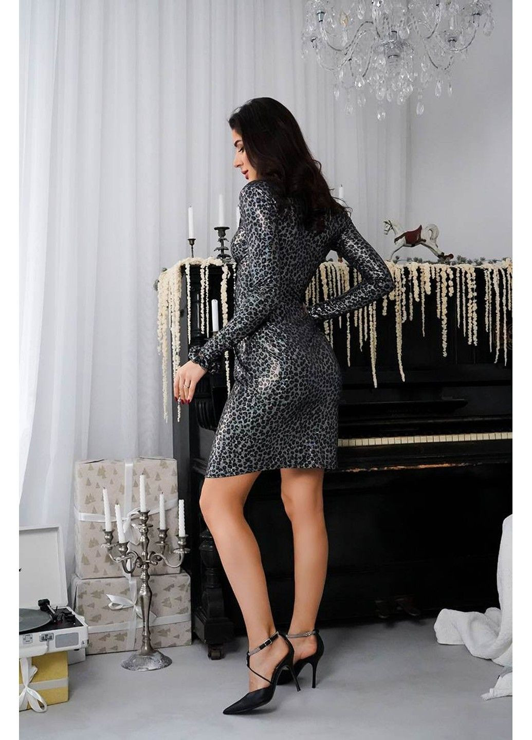 Серебряное коктейльное платье леопард блеск 24103 мультиколор Tanita-Romario