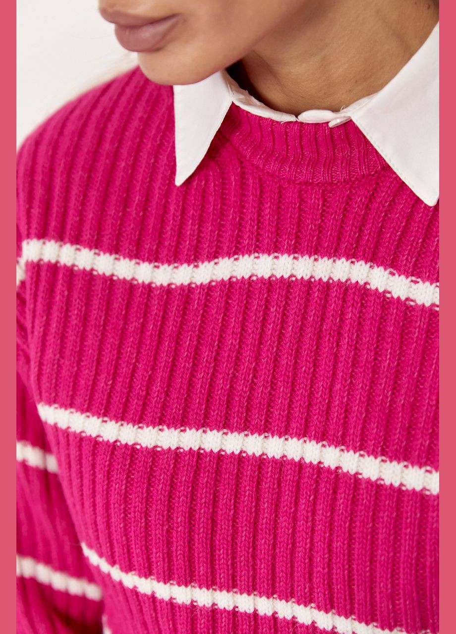 Фуксиновый зимний вязаный женский свитер в полоску Lurex