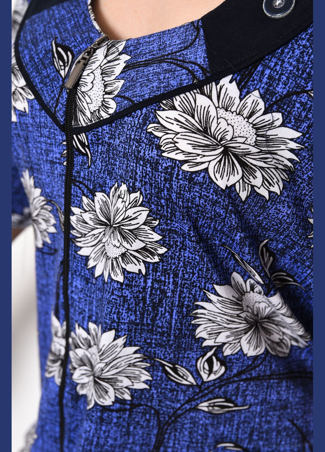 Халат женский батальный с цветочным принтом синего цвета Let's Shop (279724053)