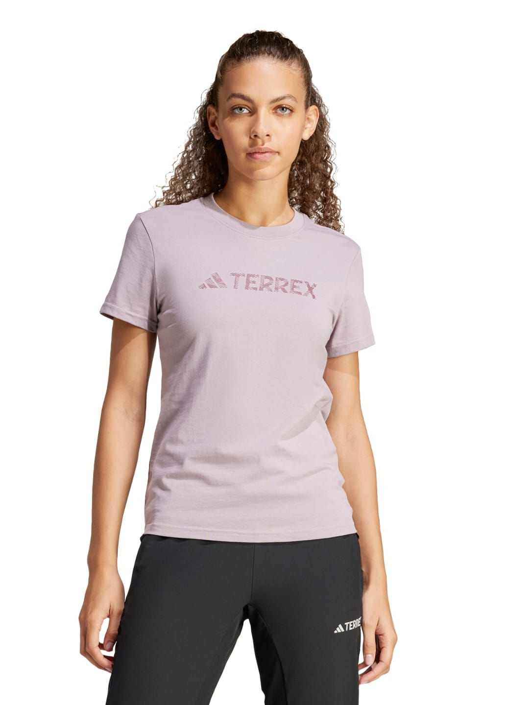 Фиолетовая всесезон футболка terrex classic logo adidas