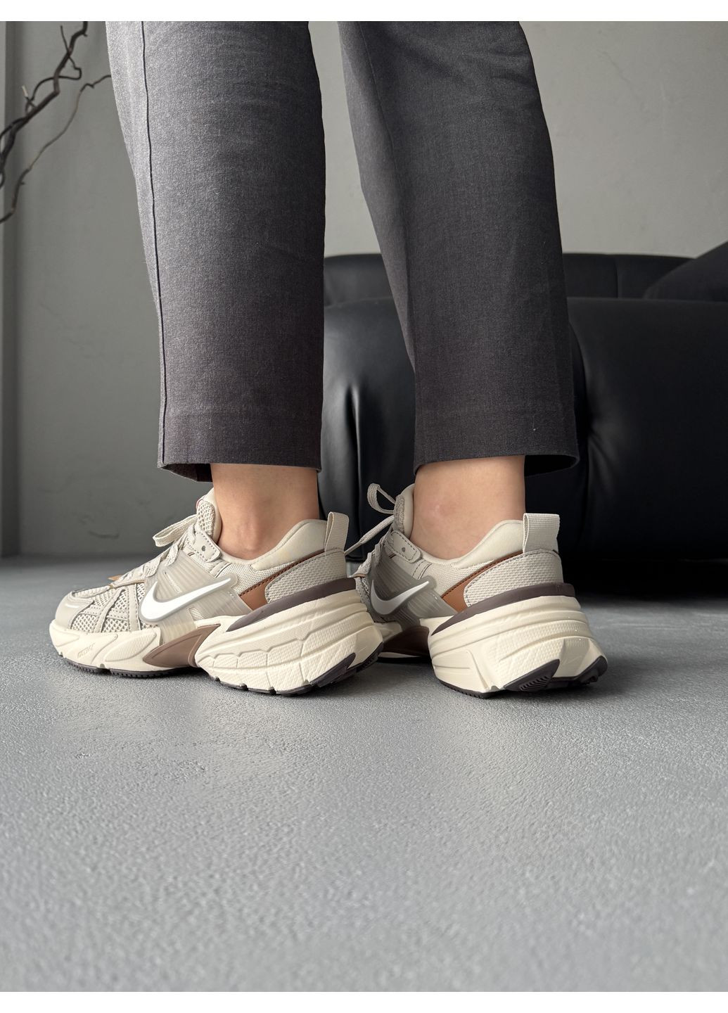 Кросівки жіночі Nike V2K Runtekk Grey Brown | Найк В2К Рантекк сірі демісезони (372795582)