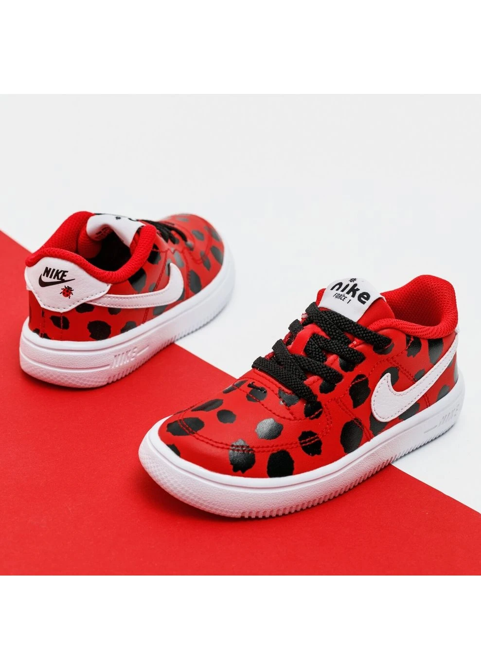 Червоні кеди force 1 18 se red dc8203-600 Nike