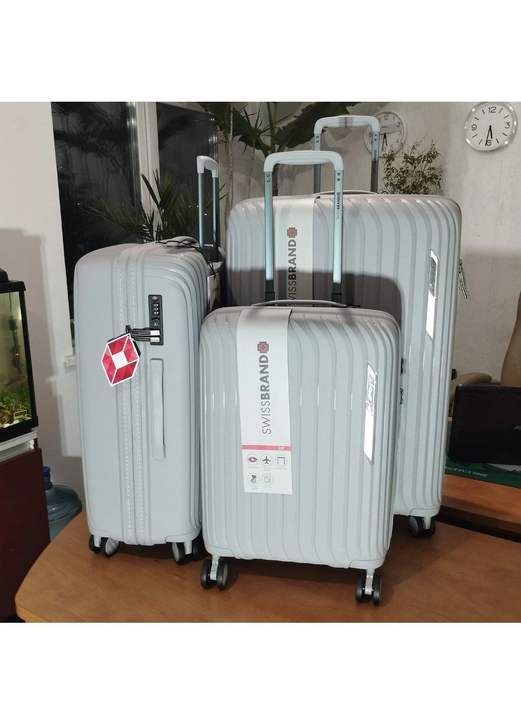 Чемодан Narberth (S) Grey (SWB_LHNAR801S) Swissbrand (393642029)