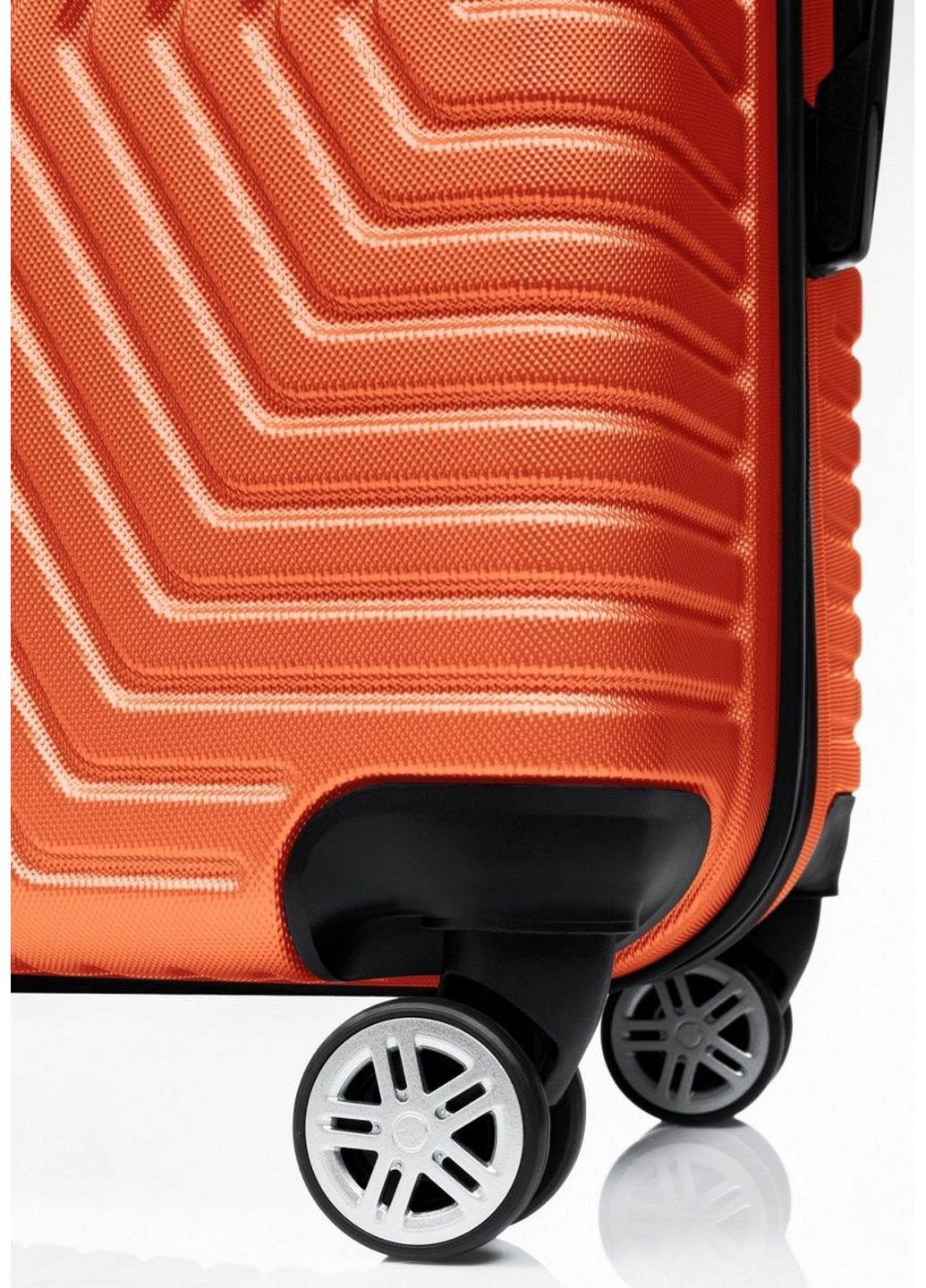 Пластиковый чемодан на колесах средний размер 70L 66х42х28 см GD Polo (289369775)