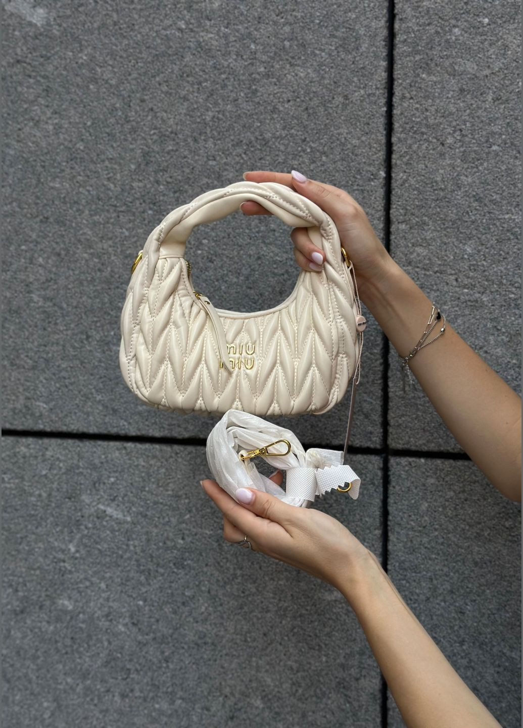 Жіноча сумка Miu miu 2178 біла молочна No Brand (301065003)