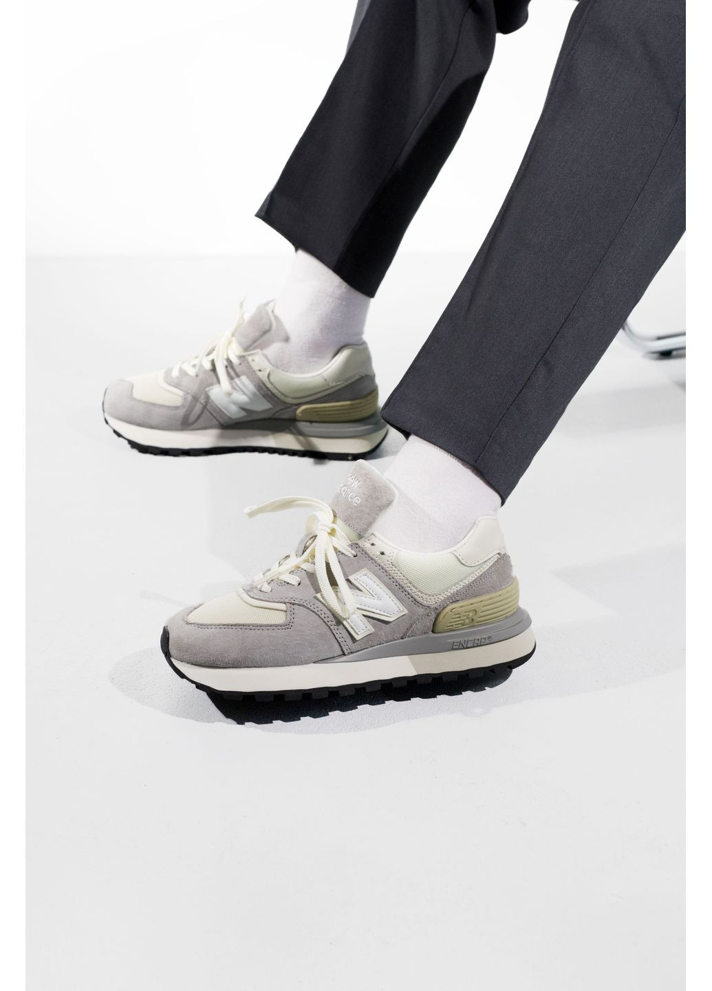 КРОССОВКИ ЖЕНСКИЕ NEW BALANCE 574 LEGACY BEIGE / GREY / WHITE НЬЮ БЕЛАНС 574 No Brand серые демисезоны (369389269)