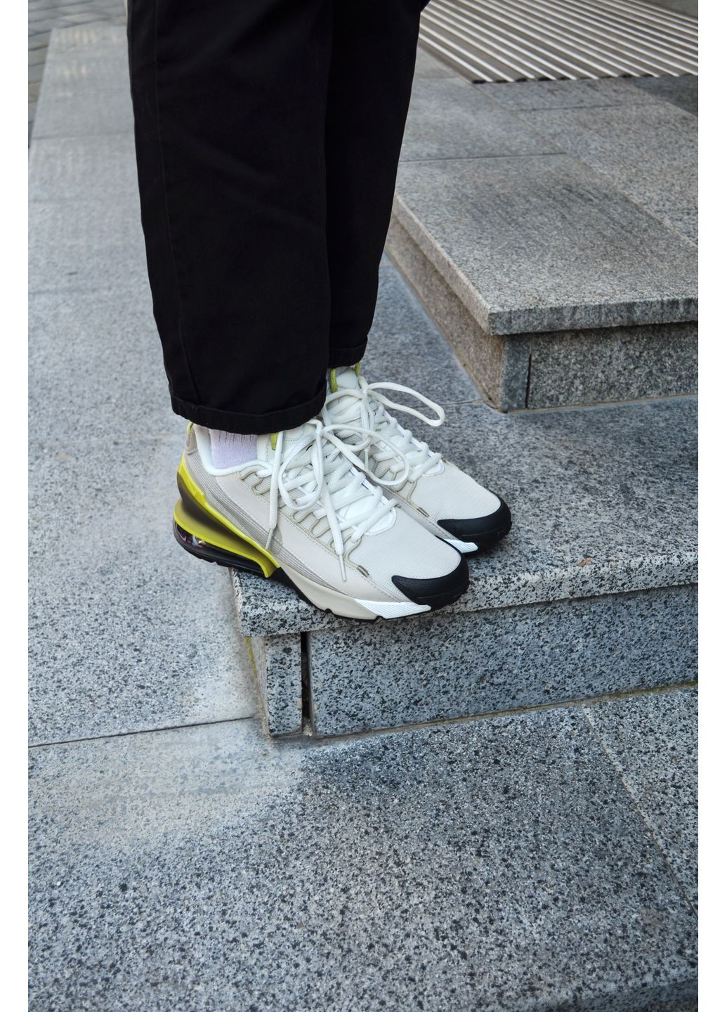 Цветные демисезонные кроссовки мужские nike air max pulse roam найк аир макс тн плюс No Brand