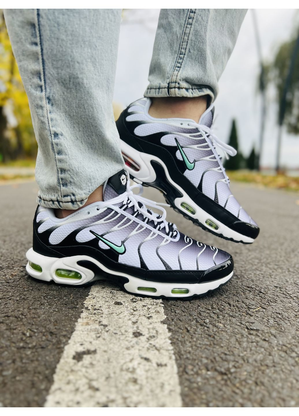 КРОССОВКИ ЖЕНСКИЕ NIKE AIR MAX PLUS TN BLACK WHITE MINT НАЙК АИР МАКС ТН ПЛЮС No Brand чёрные демисезоны (368862533)