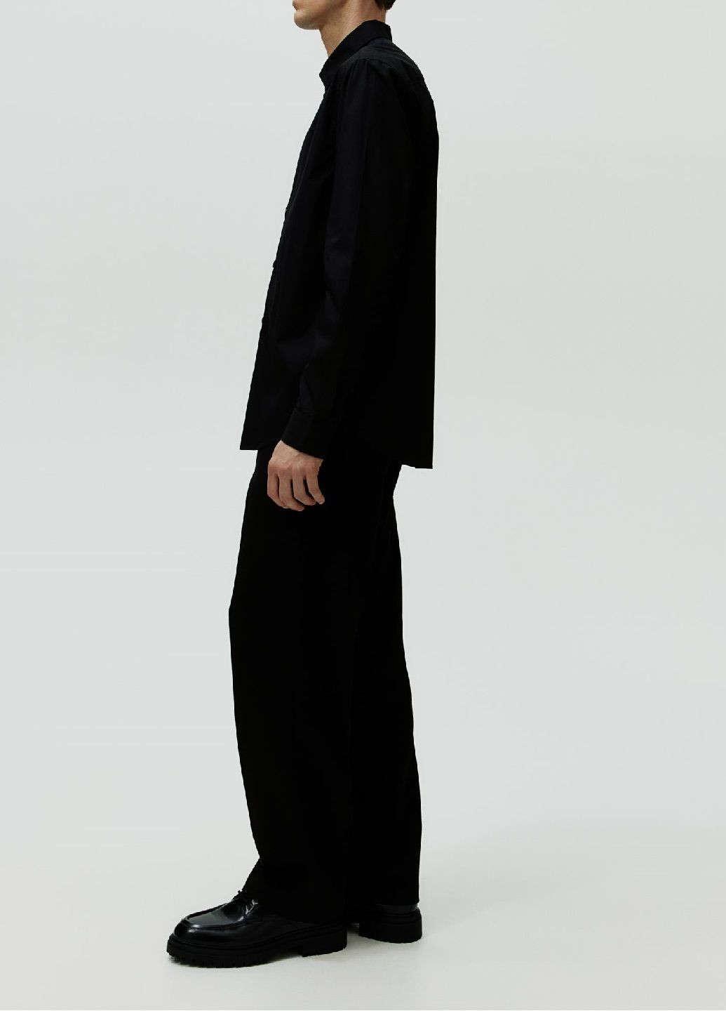 Черная классическая рубашка H&M