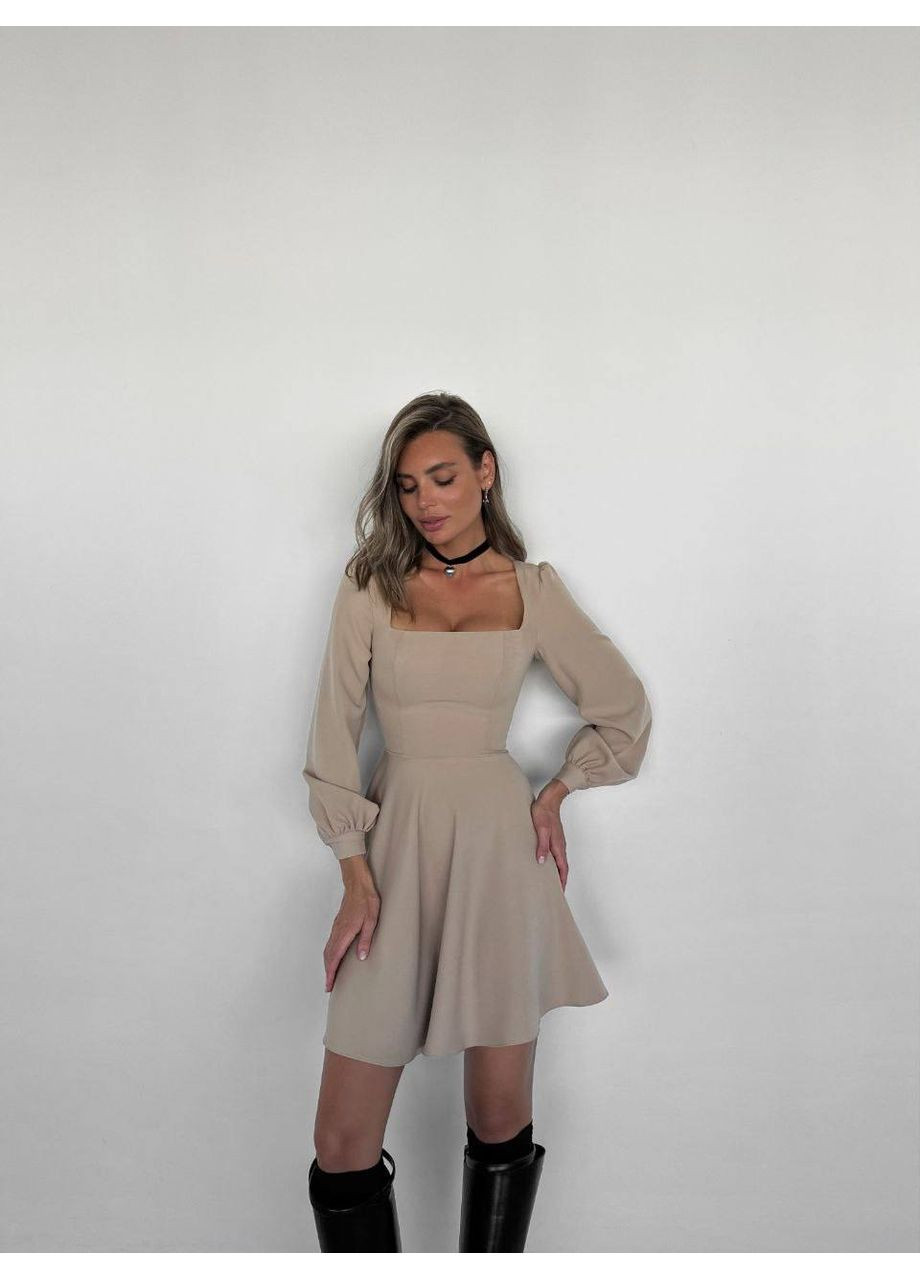 Бежевое кэжуал платье с изящным силуэтом с пышной юбкой Україна однотонное