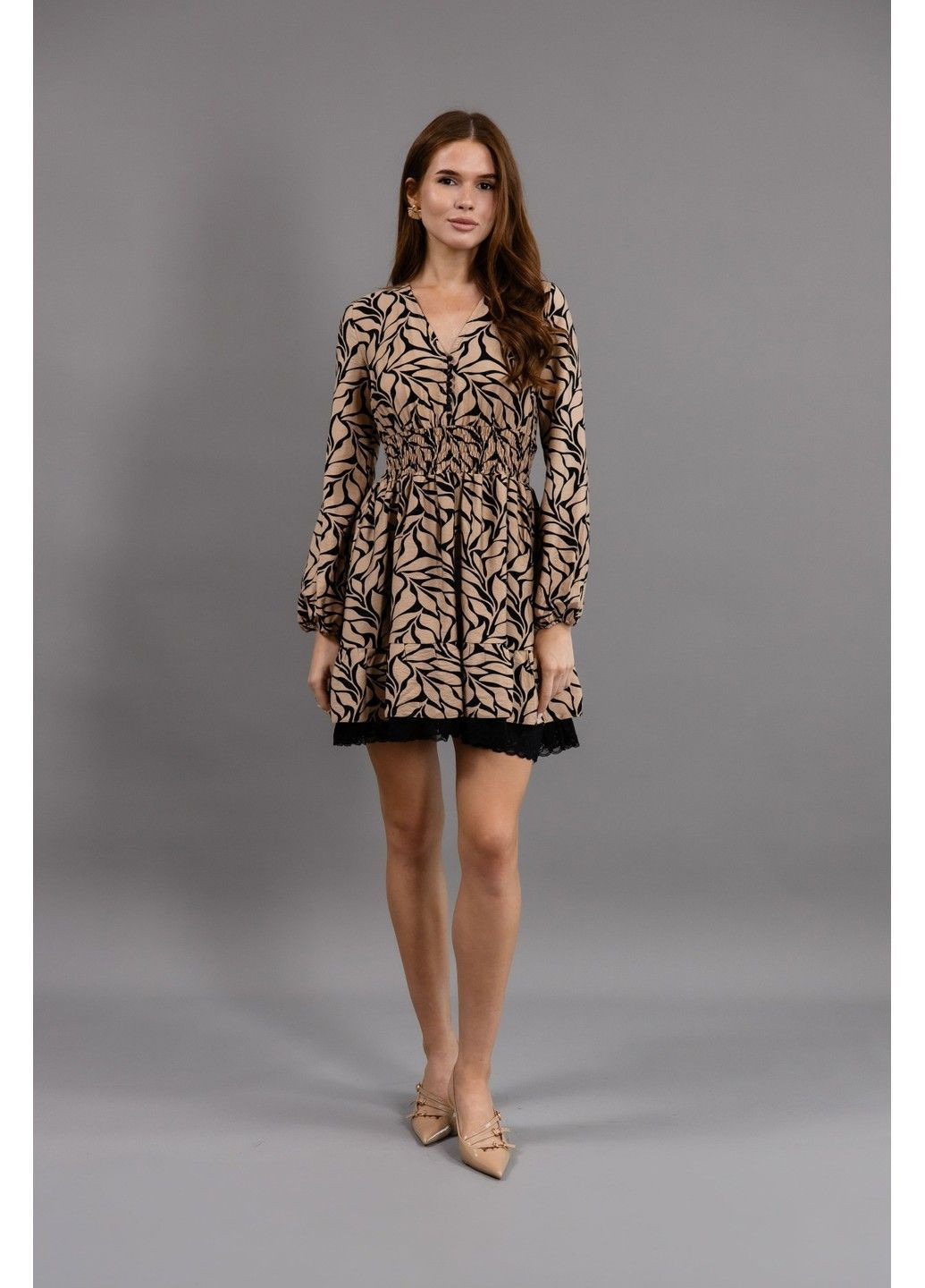 Бежева сукня міні з мереживом чорно-беж Bessa