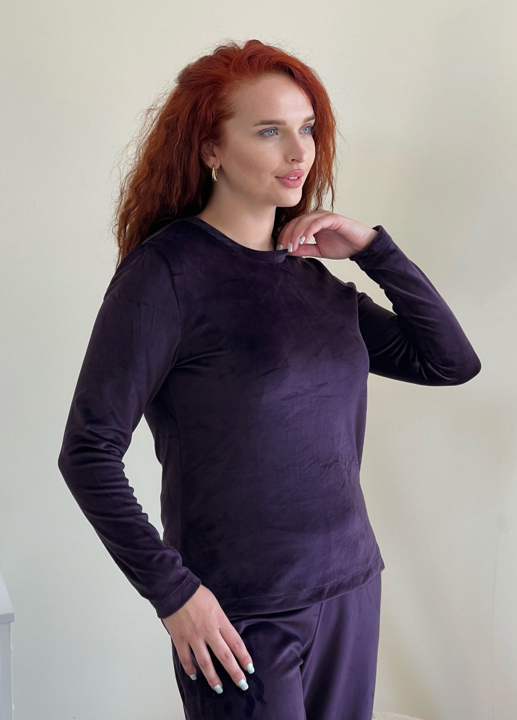 Фиолетовая всесезон велюровая пижама с широкими штанами и кофтой с длинными рукавами свитшот + брюки Merlini Капрі