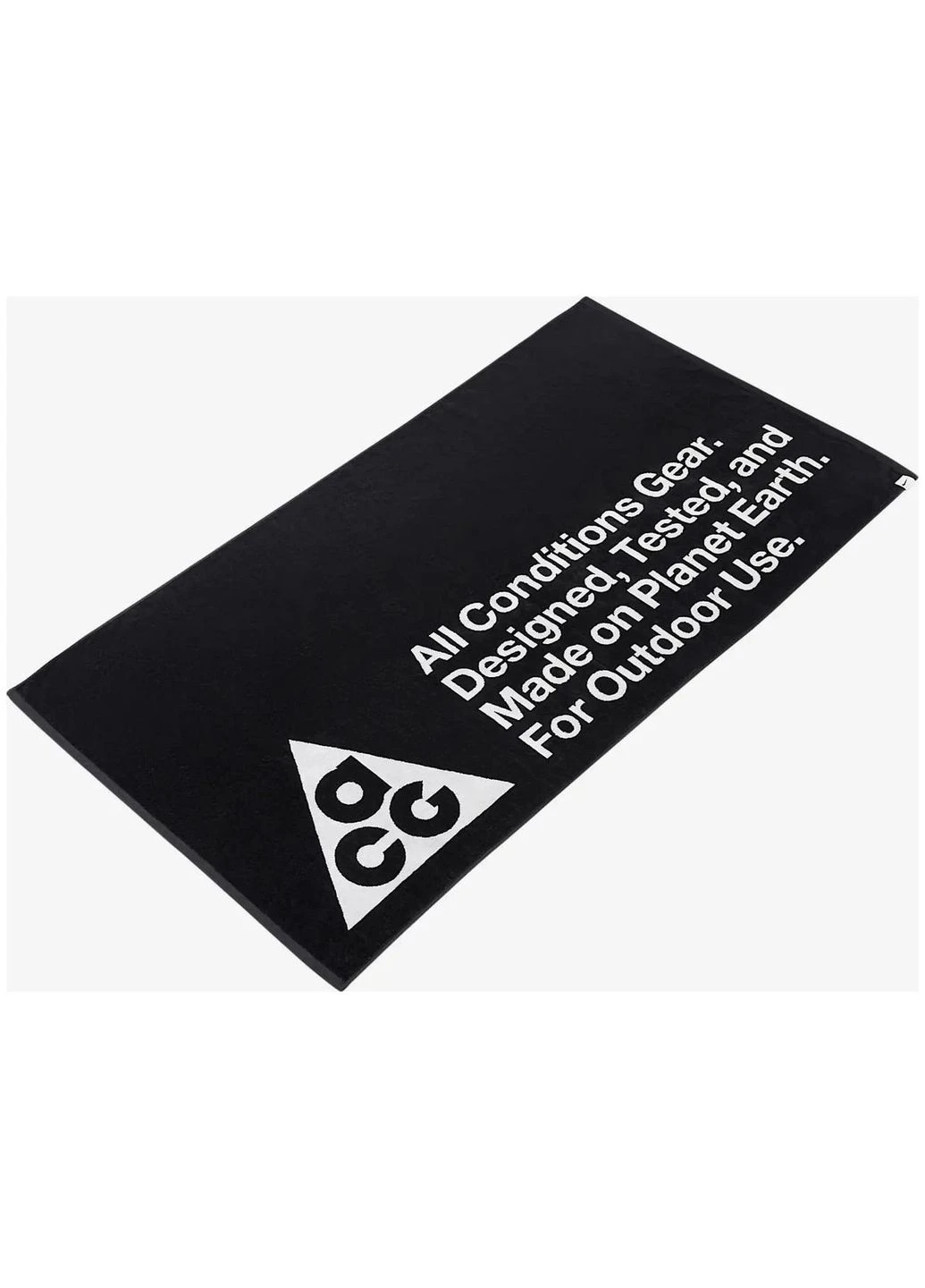 Полотенце TOWEL ACG GRAPHIC Уни 80 х 145 см Nike черный