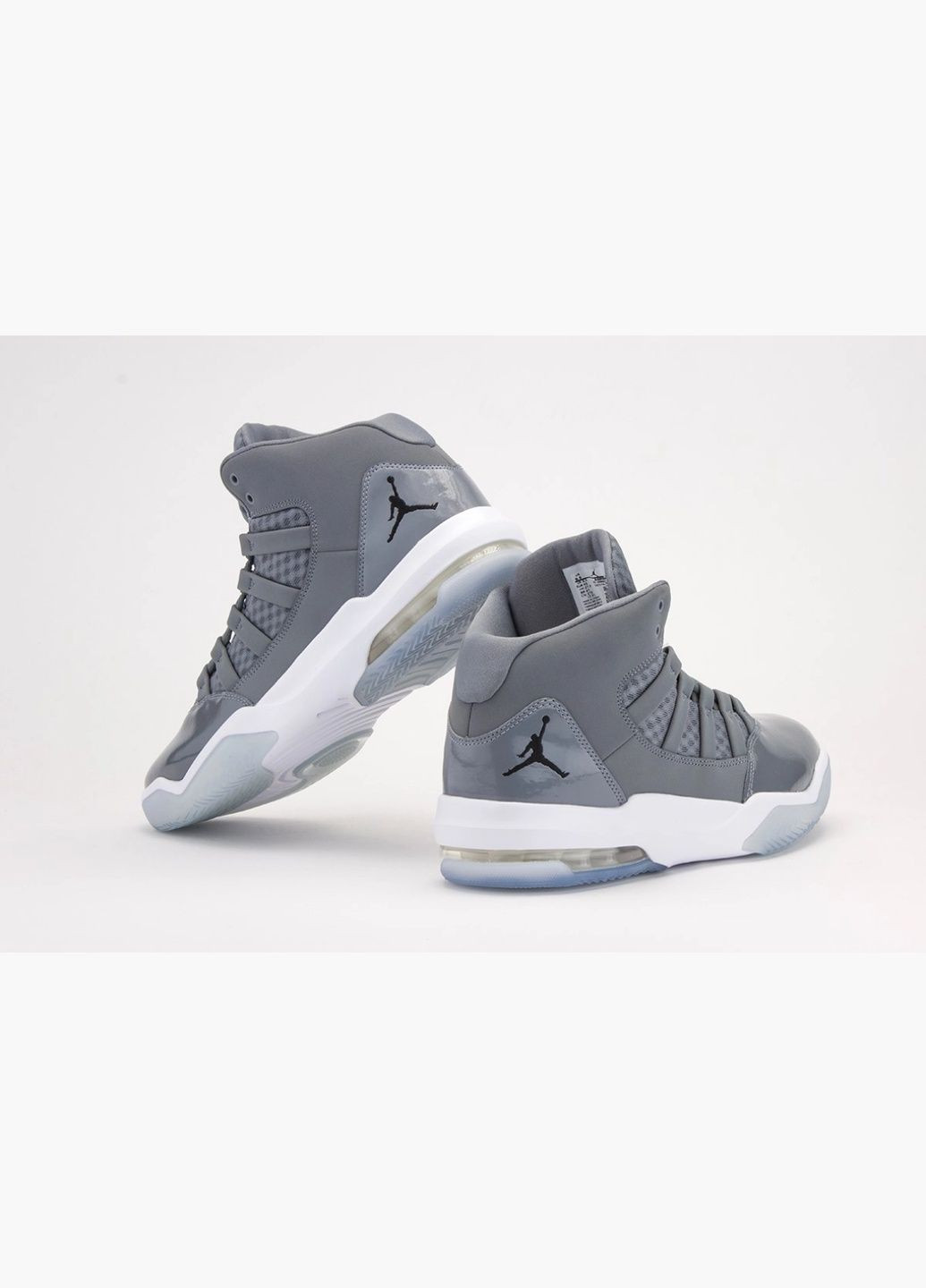 Сірі кросівки чоловічі jordan max aura grey aq9084-010 Nike