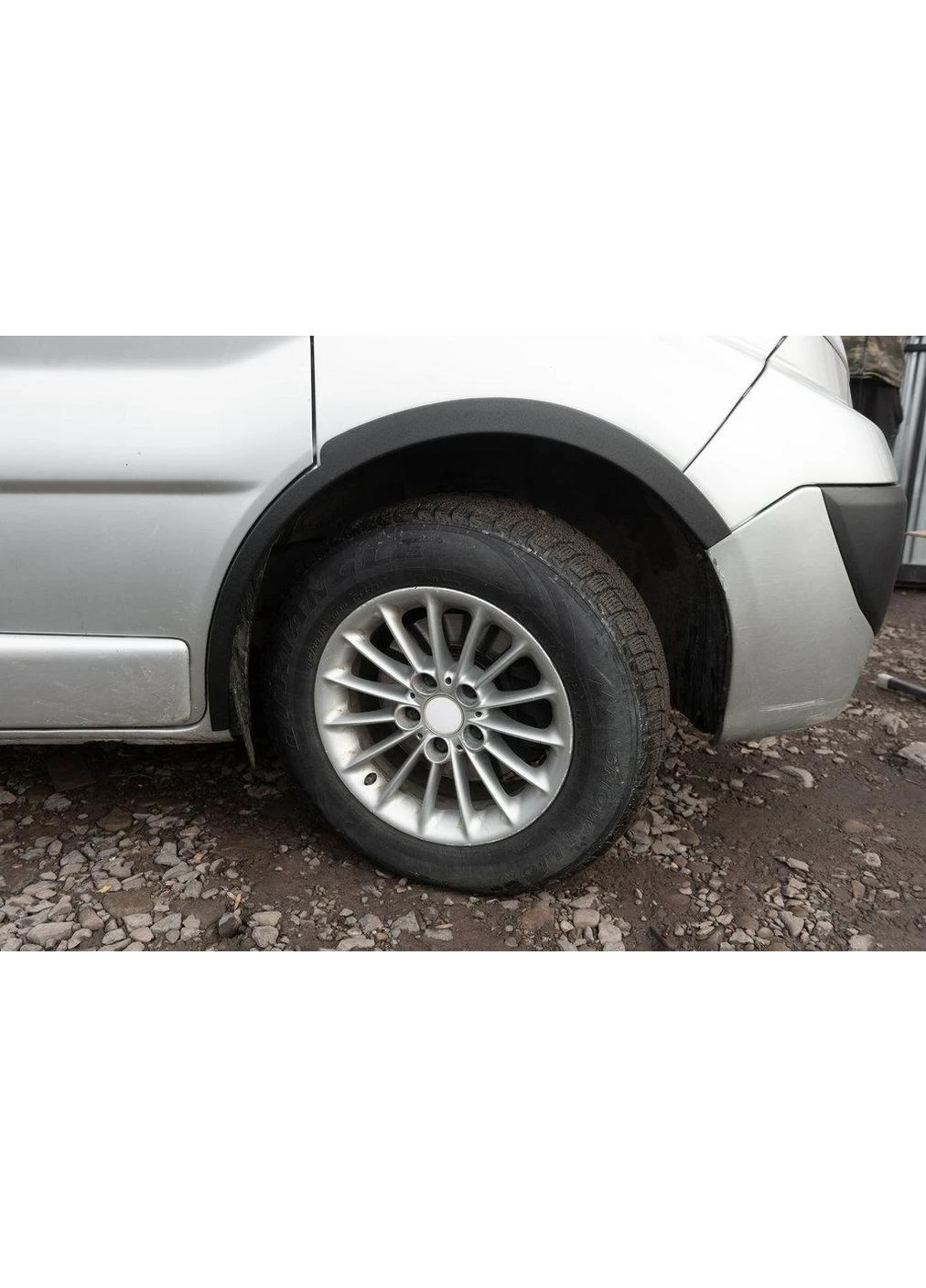 Накладки на колісні арки (4 шт, чорні) 2001-2007, чорний пластик для Opel Vivaro рр Digital Designs (390723161)