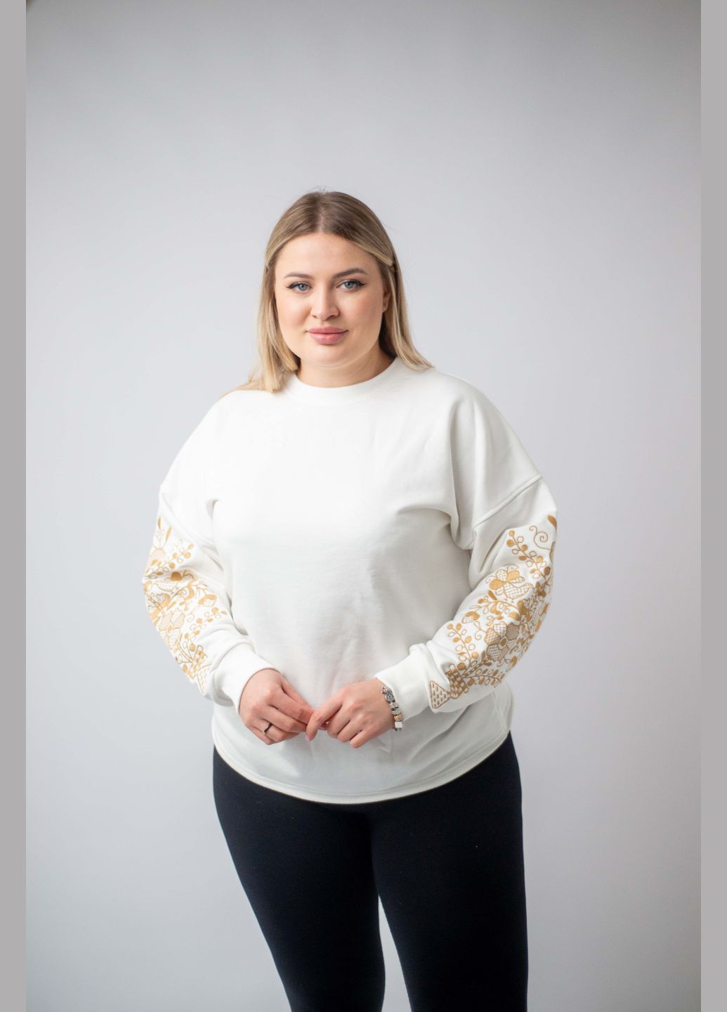 Молочный свитшот с вышивкой BeART цветочный вышивка (332660732)