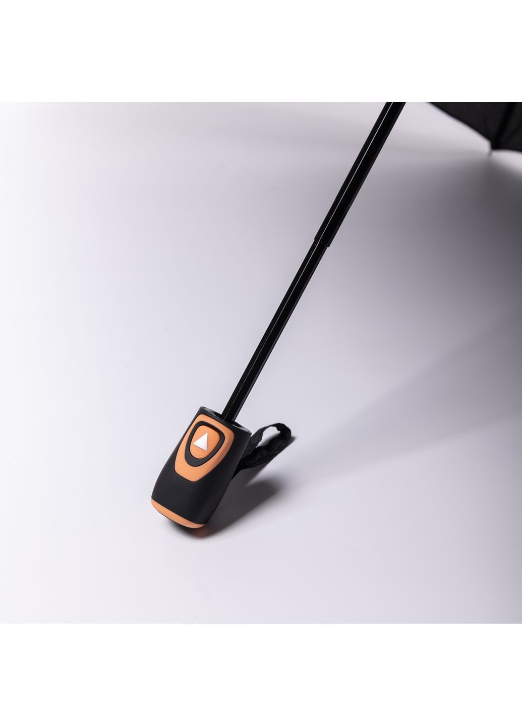 Чёрный зонт полуавтомат складной 97 см, черный yiwu hp-23-2b (364685020)