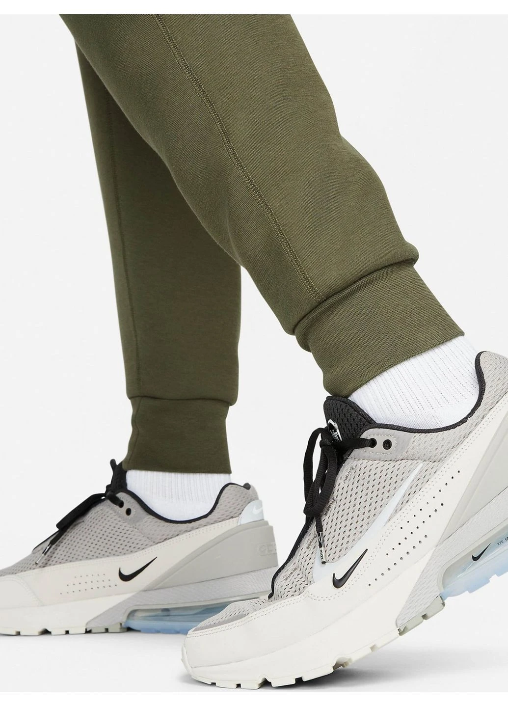 Штани Sportswear Tech Fleece Joggers Olive FB8002-222 Nike (398057703)
