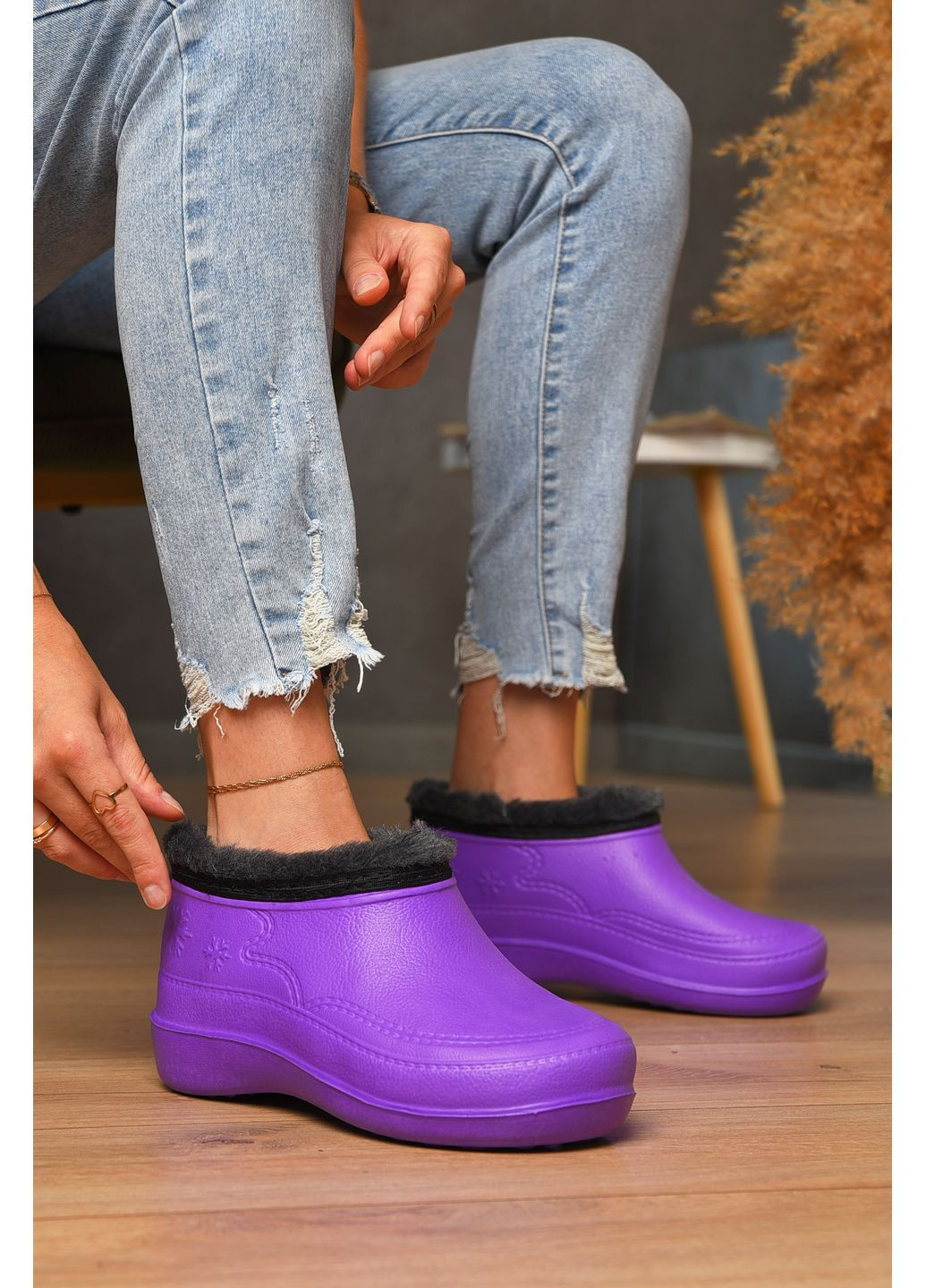 Галоши женские на меху фиолетового цвета Let's Shop (354693603)