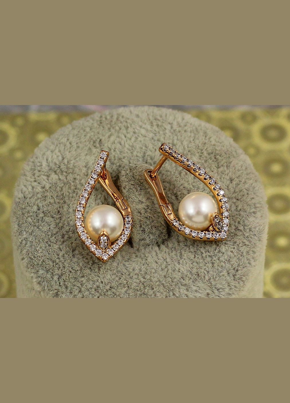 Серьги дужки с жемчужиной 2,3 см золотистые Xuping Jewelry (316433202)