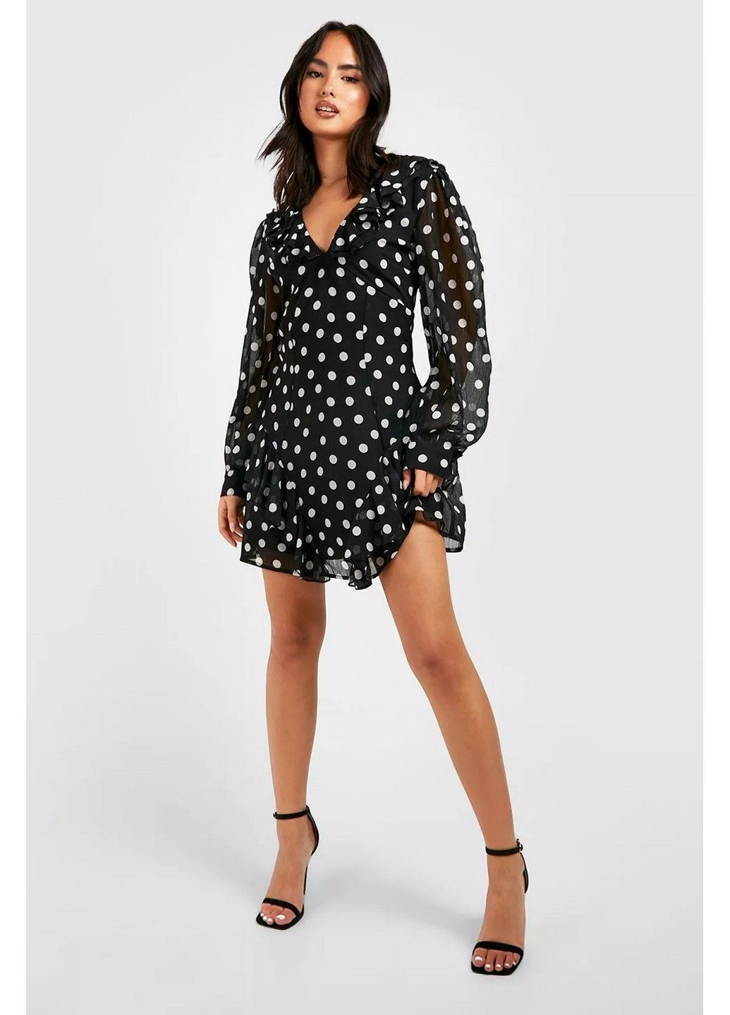 Черное коктейльное платье Boohoo в горошек