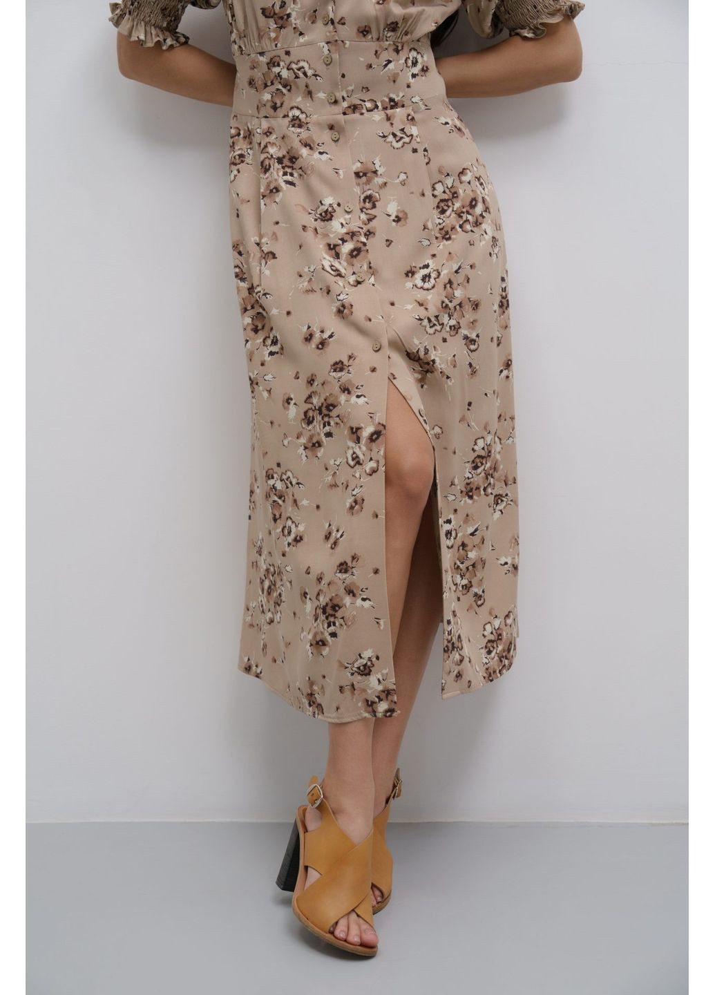 Комбинированное платье 1600522501al бежевый Alvo