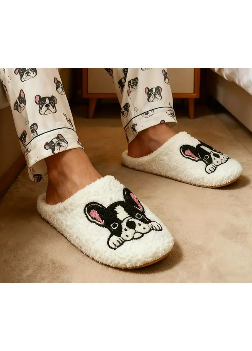 Домашні теплі капці собака бульдог з м'якою підошвою 24 см No Brand (364956551)