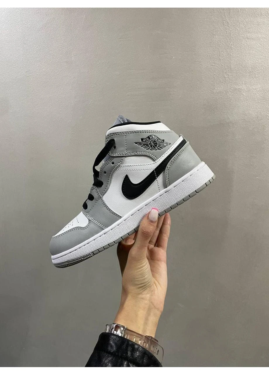 КРОССОВКИ ЖЕНСКИЕ NIKE AIR JORDAN 1 RETRO MID SMOKE GREY НАЙК АИР ДЖОРДАН СЕРЫЕ No Brand серые демисезоны (392012787)