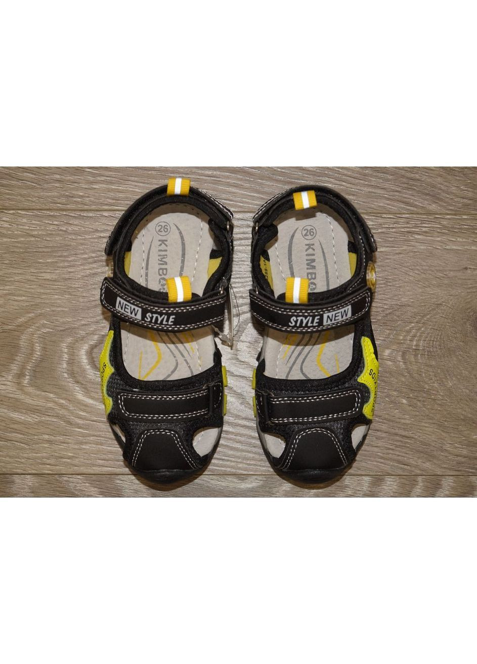 Цветные повседневные сандалии для мальчика с закрытым носком черные с жёлтым Kimboo на липучке