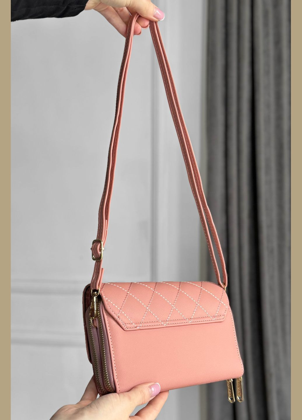 Клатч жіночий рожевого кольору Let's Shop (299147541)