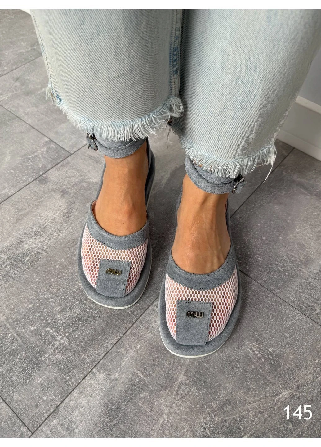 Замшеві босоніжки No Brand (396775036)